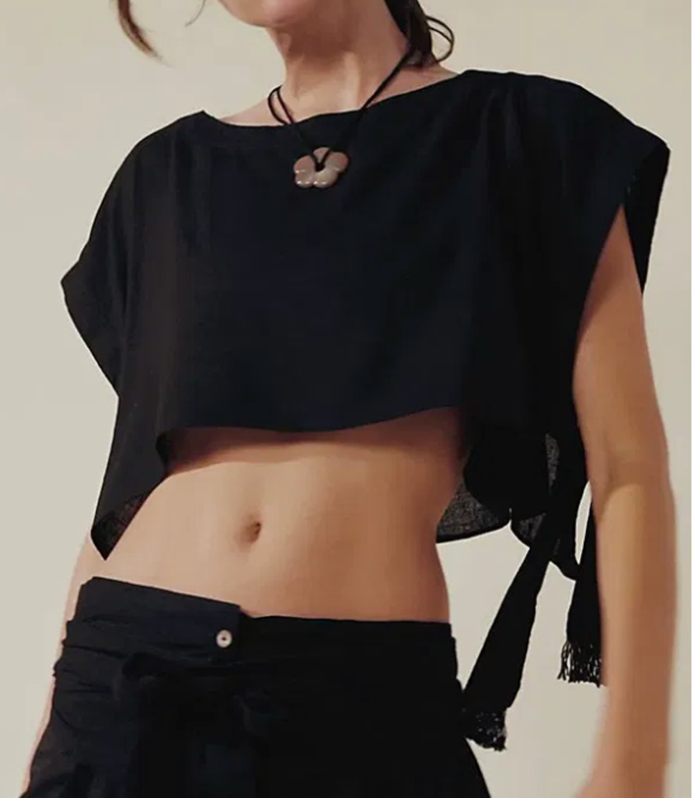 NEW FREE PEOPLE BLACK SUNDOWN CROPPED OPEN SIDE TIE SHIRT TOP SZ S